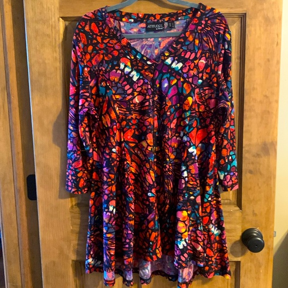 Attitudes by Renee Tops - EUC Attitudes by Renee Tunic Top HiLo hem Como Jersey L